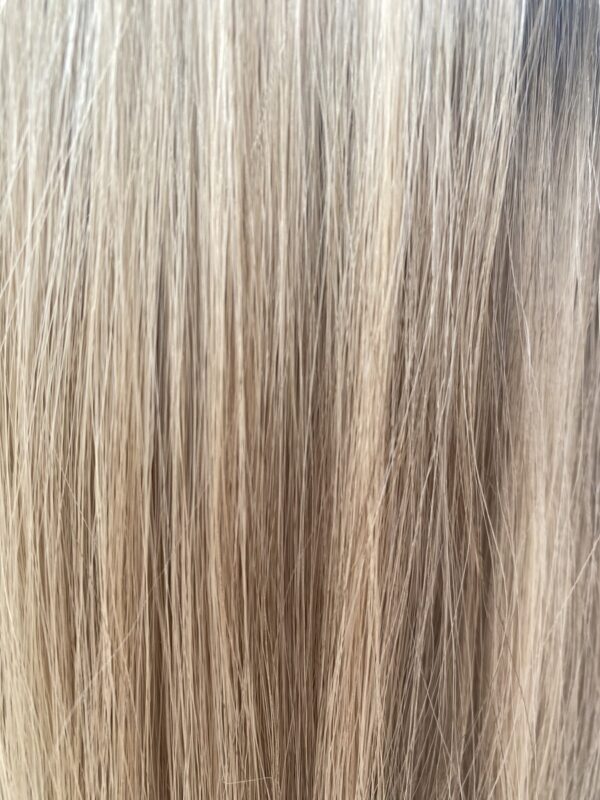 Sian Hair Topper Colour outside