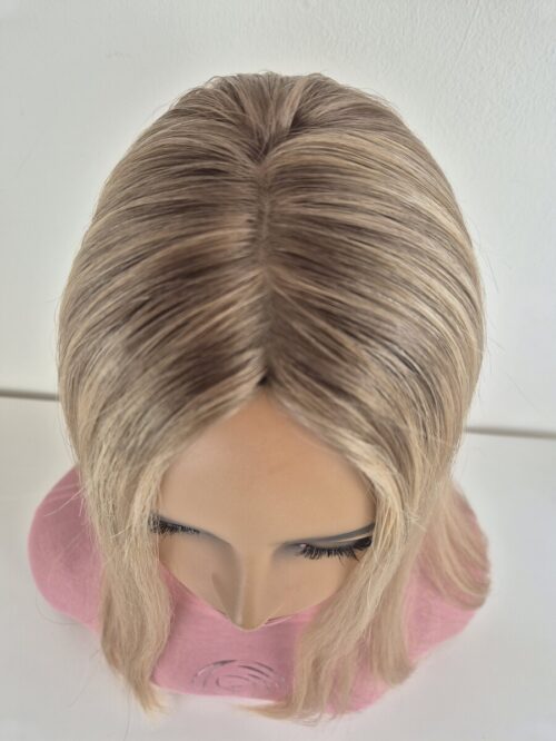 Tiny Topper Moon 16 inch 5