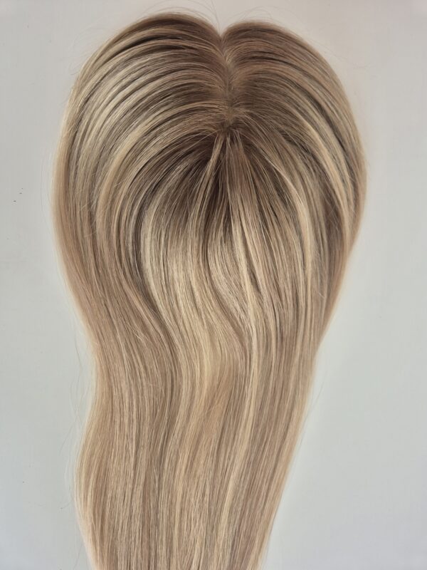 Tiny Topper Moon 16 inch 6