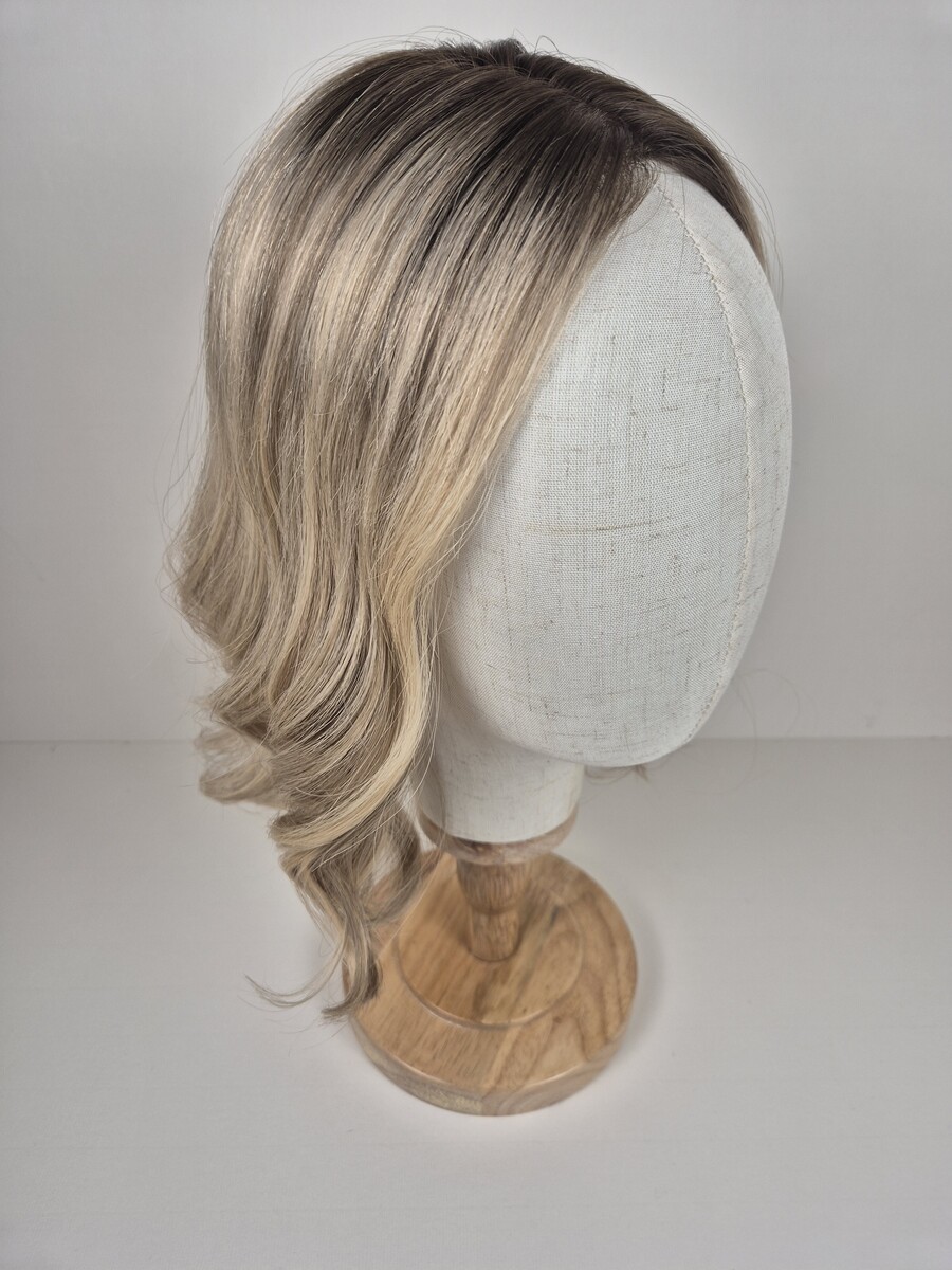 Kelly Ribbon Topper 2